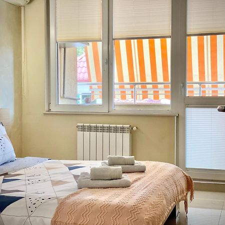 Entire Apartment For 4 Guests In Sofia Extérieur photo