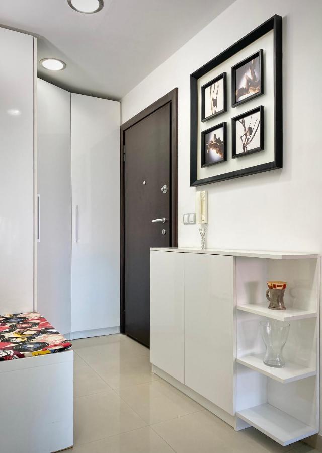 Entire Apartment For 4 Guests In Sofia Extérieur photo